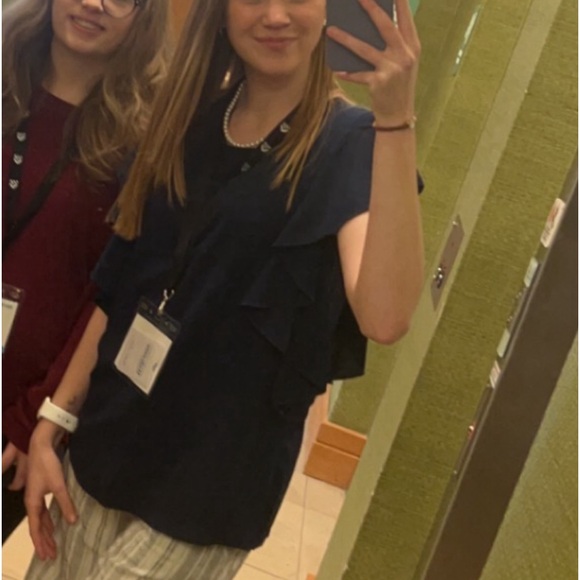 blouse - Picture 3 of 3